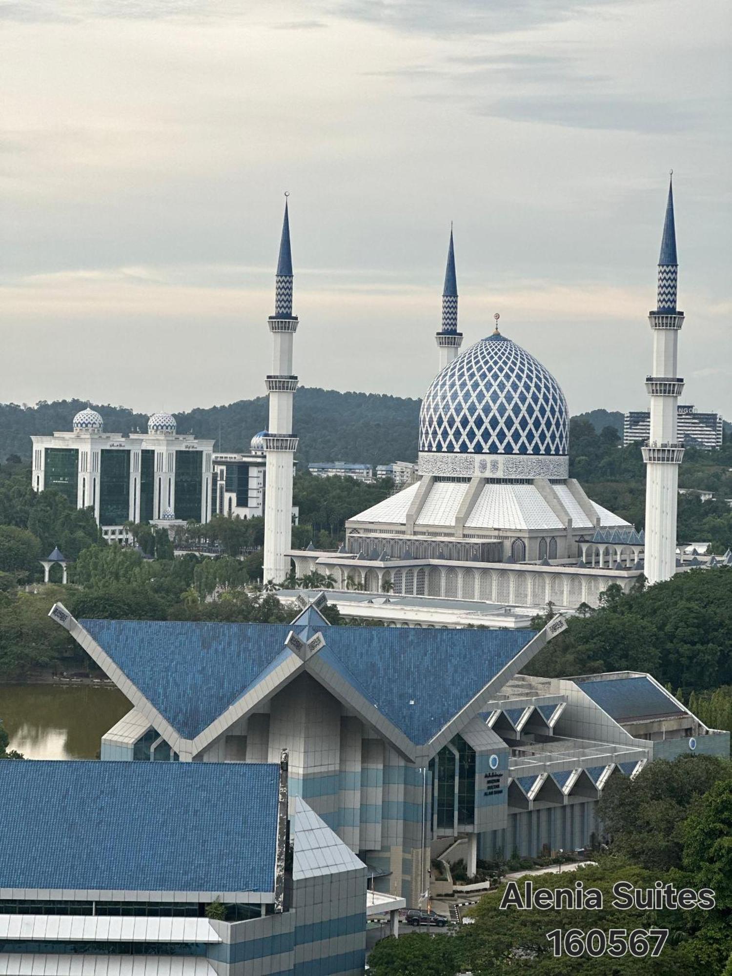 Alinea * Shah Alam